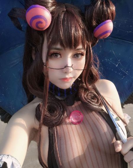 蜜桃臀工地嫂