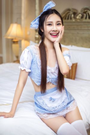男生和女生打扑克免费