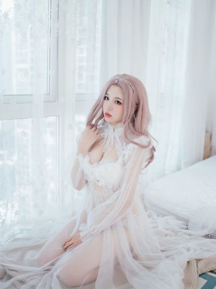 金瓶艳吏