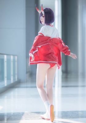 与僧侣交合