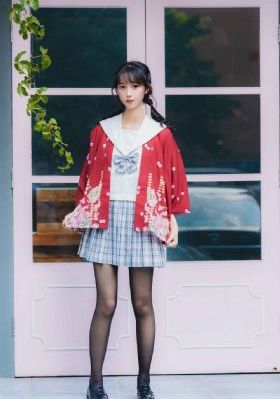 女大学生在线