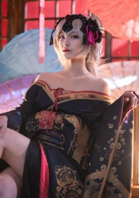 《年轻女教师3》在线观看