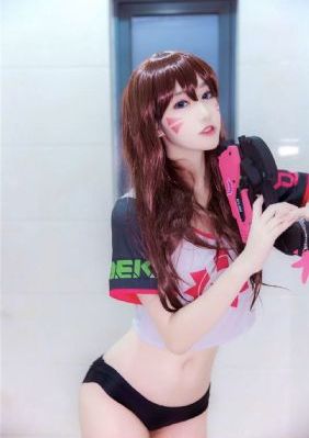 人与野鲁片公交车上